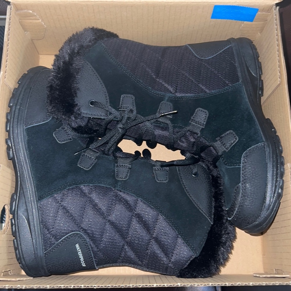 Columbia Ice Maiden ll waterproof boots size 6.5